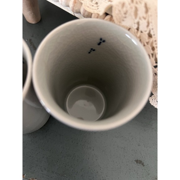 Teavana Fine Stoneware Yunomi Tea Cup Mug Rabbit Bunny Trails Carrot Japan 3.75" - Picture 3 of 5